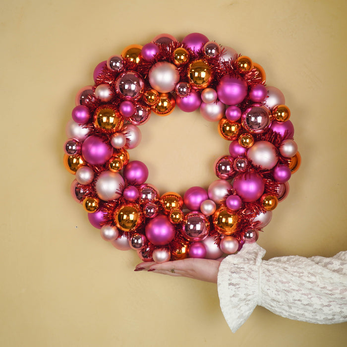 Kerstversiering - Kerst Krans Kerstballen - Kunststof - Roze/Oranje - 34x10 cm