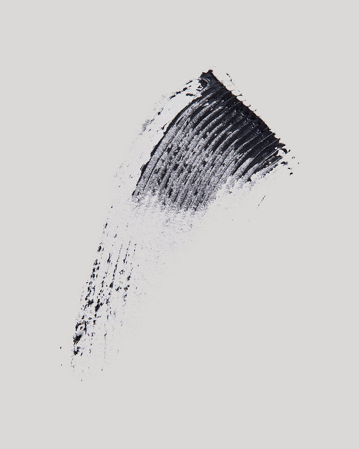 NEXT DIMENSION LASH-BOOSTING MASCARA swatch