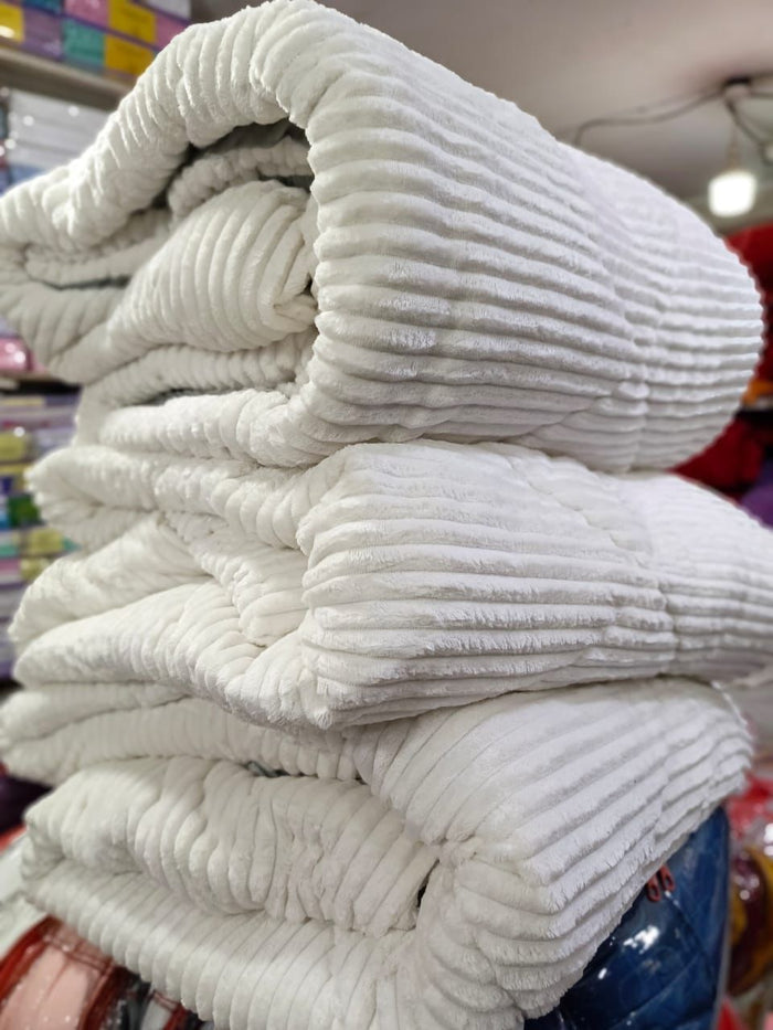 White Velvet 4pc Duvet Set – 5x6