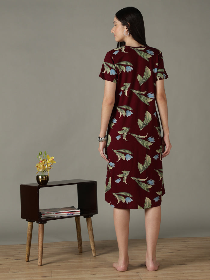 Plus size women’s short nighty in wine floral print with soft fabric