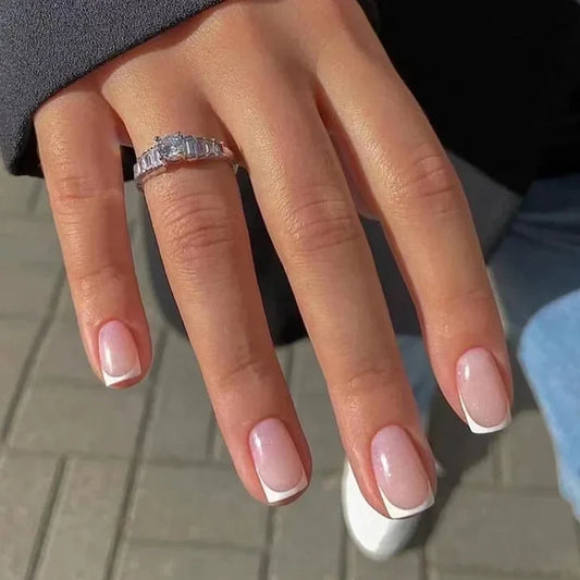 24 PCs Short French Minimalist Nails with 1 Jelly and 1 Nail File