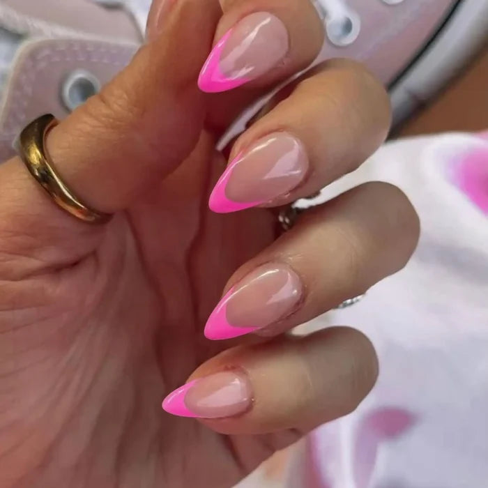 24PCS Almond-Pressed Nail Shorts, Pink False Nails, Elegantly Crafted Golden French Tips Golden and Charming