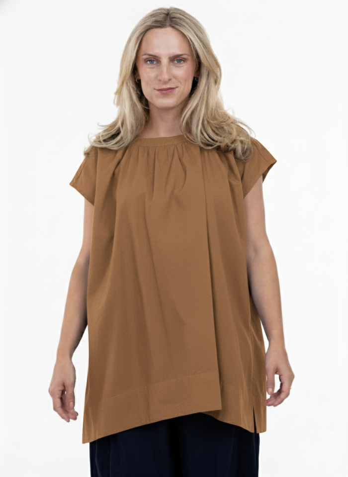 Carmela Top