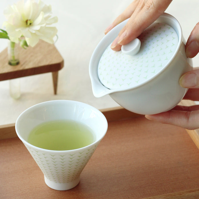 Cha-Haku Porcelain Tea Set