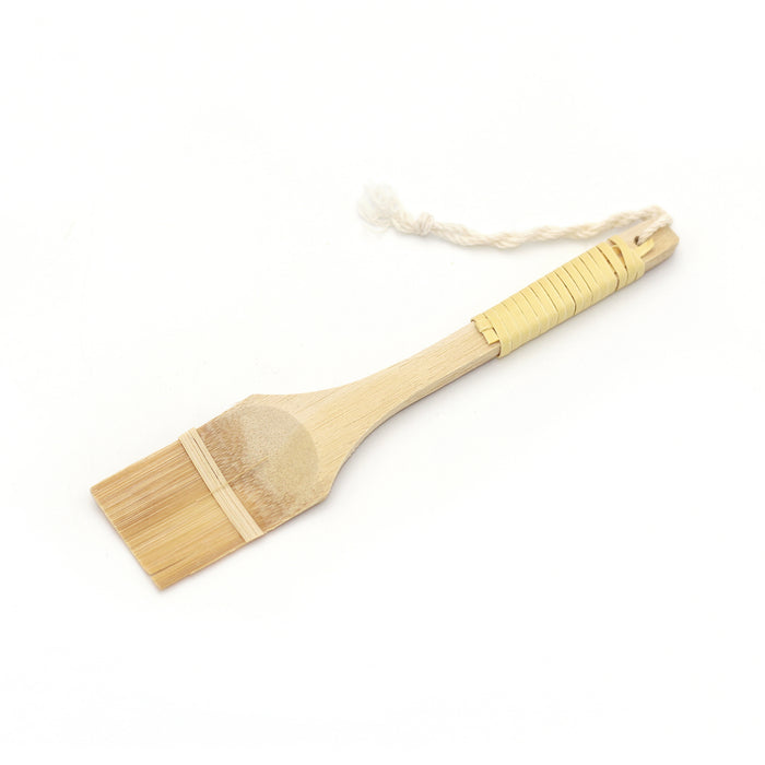 Fine Teeth Bamboo Scraper by Yamacoh
