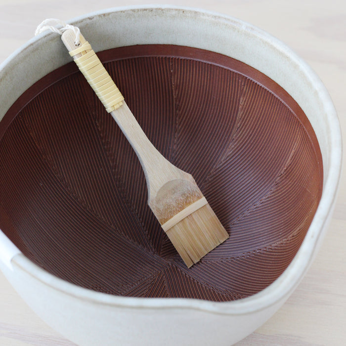 Fine Teeth Bamboo Scraper by Yamacoh