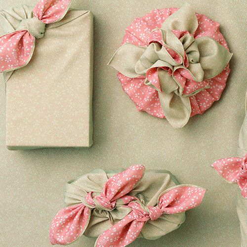 Furoshiki Amunzen Reversible 70 (Light-Green Sharkskin / Pink Sakura)