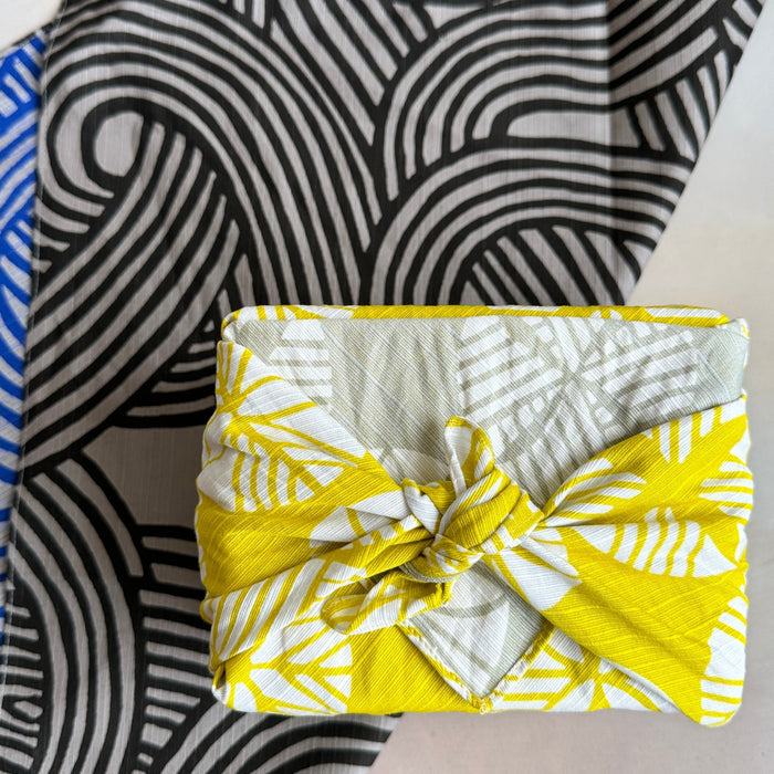 Furoshiki Isa Monyo Reversible 48 (Pine Yellow/Gray)