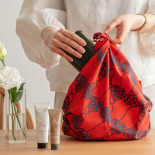 Furoshiki Isa Monyo Water-Repellent 70 (Heart Vine Vermilion)