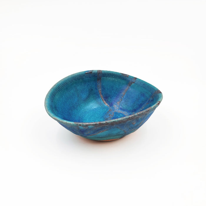 Hechimon Tsuyu-Kusa Asymmetrical Small Bowl