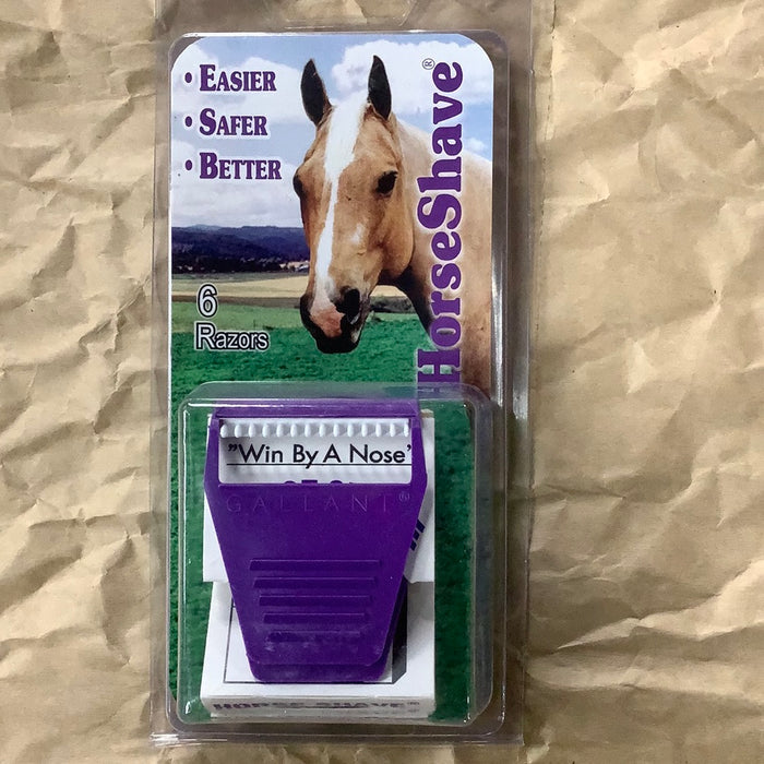 Portable horse shaver for quickly removing hairs from a horse muzzle, above the eyes or under the throat.