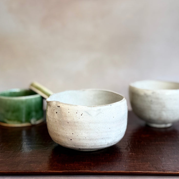 HYOZANGAMA Kohiki Katakuchi Spouted Matcha Bowl