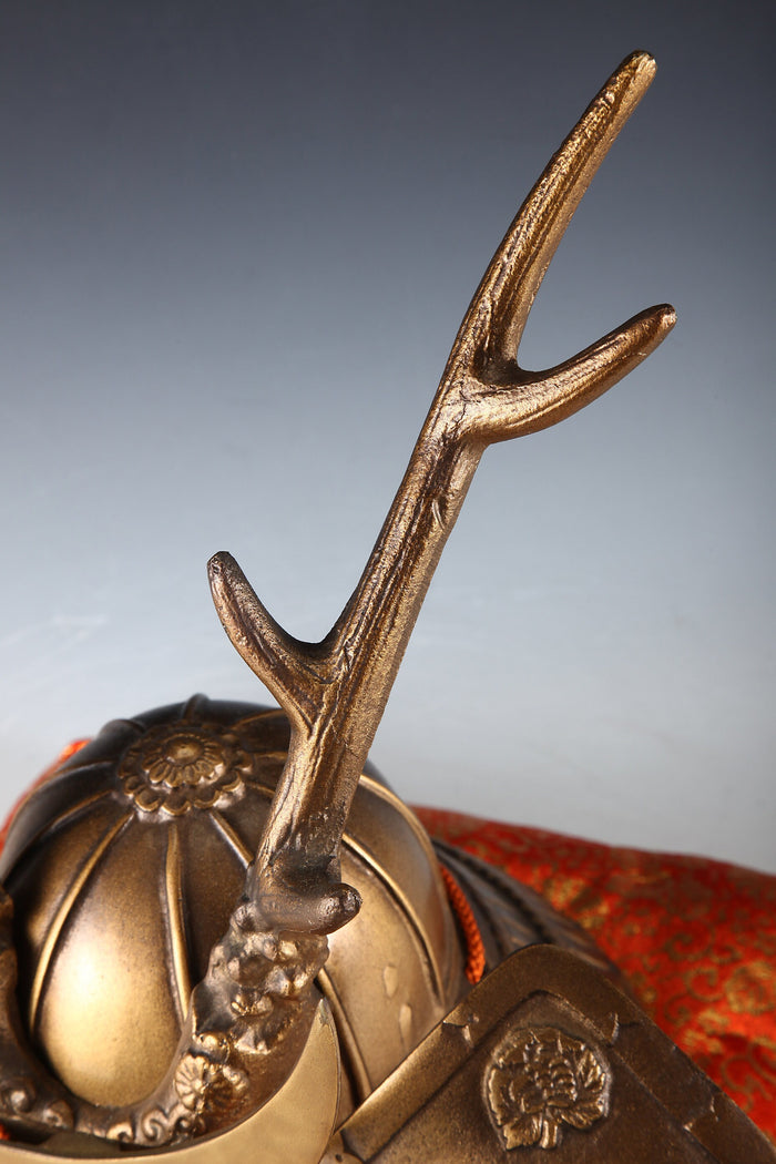 Japanese Samurai Helmet -Yamanaka Shikanosuke Kabuto- Gold Colored