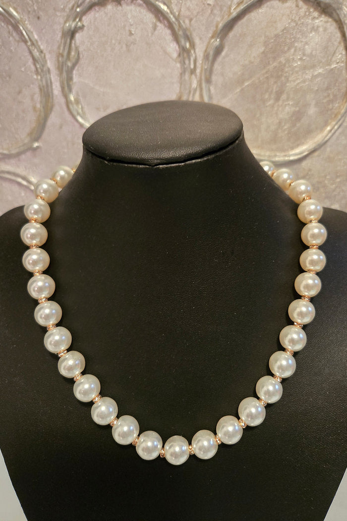 Just Pearly Necklace