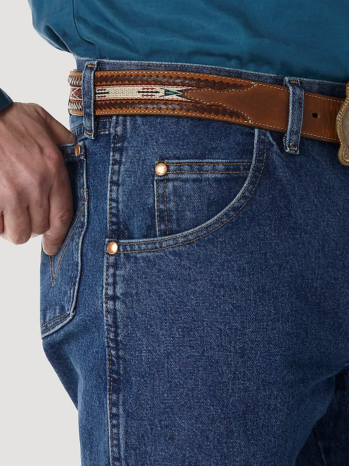 Men's Wrangler Cowboy Cut® Relaxed Fit Medium Stonewash Jean