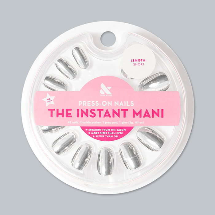 Mirror Chrome - Press-On | Short | Round nails in sleek silver press-on set packaged with glue and prep tools