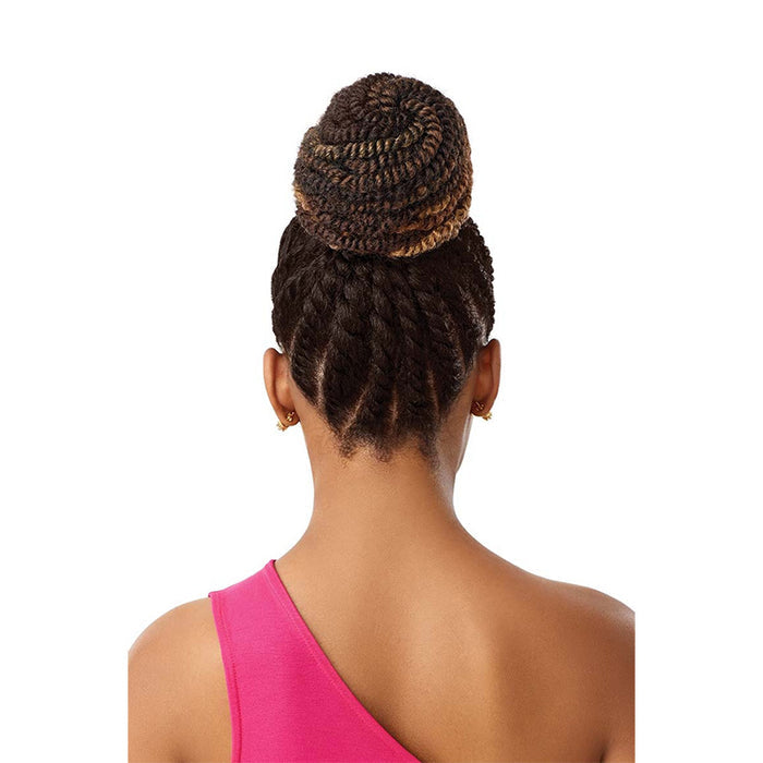 Pretty Quick Bun Boa Bomb Twist Medium