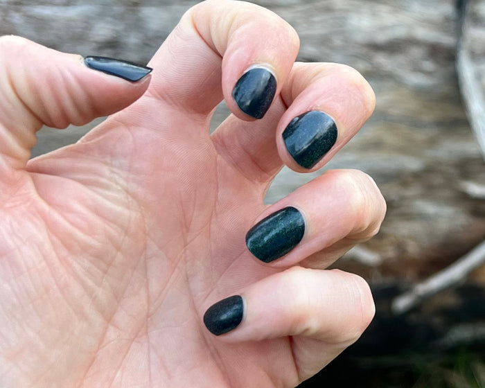 Semi-cured Gel Nail Wraps - Deep Sea Cats Eye