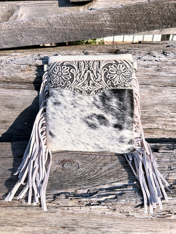 Top Notch Accessories Betty Cowhide Crossbody Fringe Purse In Beige