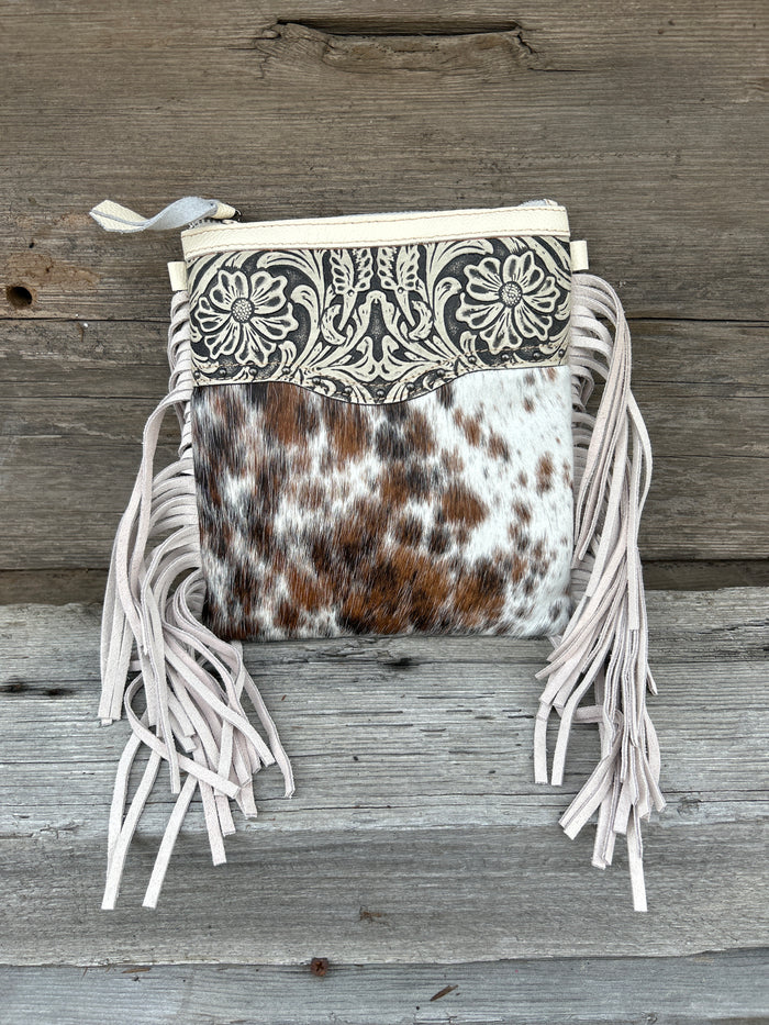 Top Notch Accessories Betty Cowhide Crossbody Fringe Purse In Beige