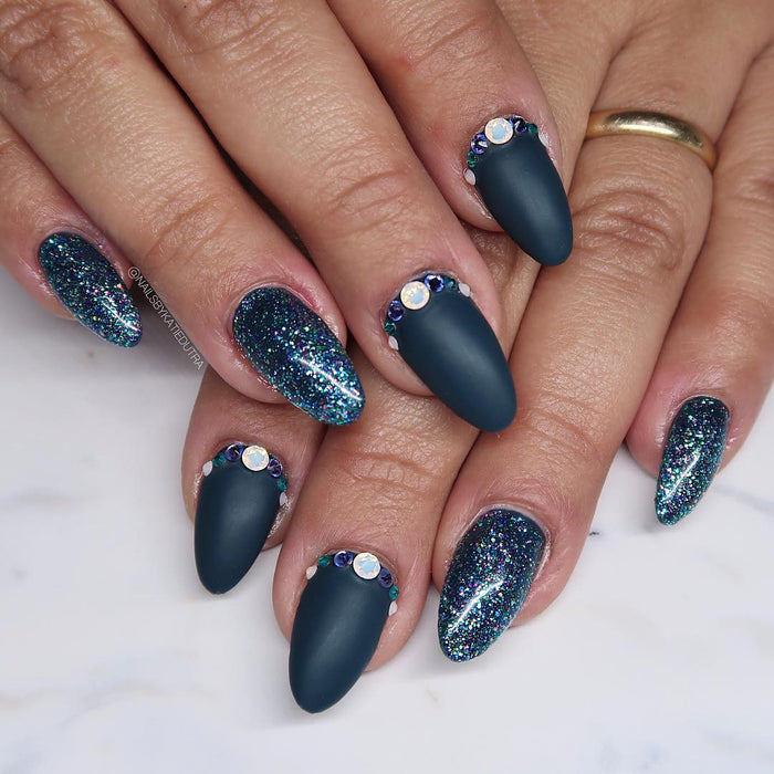 UV/LED Royal Onyx-UV/LED Options Colours-Akzentz-Gel Essentialz