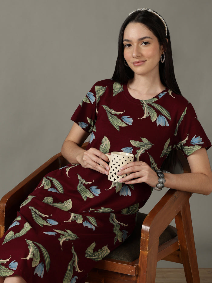 Plus size women’s short nighty in wine floral print with soft fabric