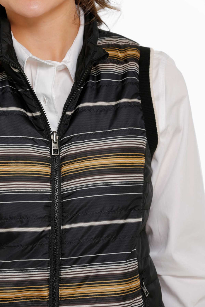 Women's Cinch MAV9887001 Black Quilted Reversible Vest *Closeout*
